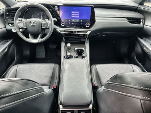 Used 2024 Lexus RX 350 w/ Technology Package image 18