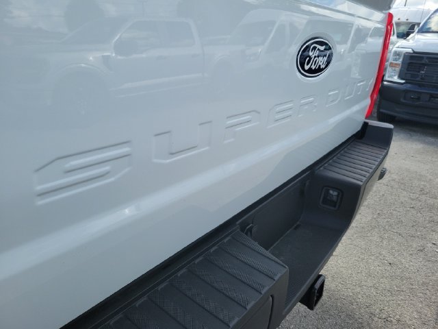 New 2027 Ford F350 XL AWD/4WD image 9