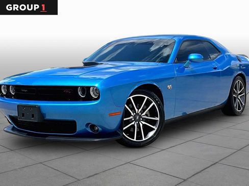 Used 2023 Dodge Challenger R/T w/ Plus Package RWD image 1
