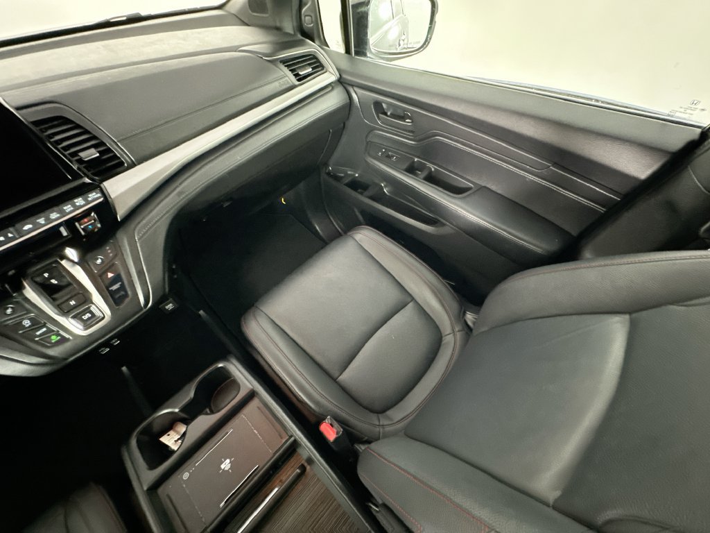 Used 2025 Honda Odyssey Sport-L image 11