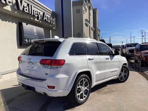 Used 2020 Jeep Grand Cherokee Overland image 5