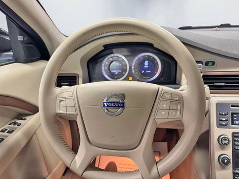 Used 2011 Volvo XC70 3.2 image 17