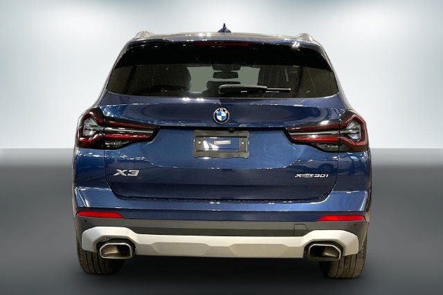 Used 2022 BMW X3 xDrive30i w/ Convenience Package w/ZPA AWD/4WD image 4