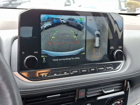 Used 2023 Nissan Rogue Platinum w/ Platinum Premium Package image 20