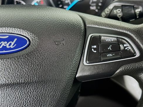 Used 2019 Ford Escape SE image 14