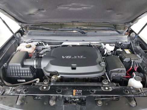 Used 2022 Chevrolet Colorado LT image 30