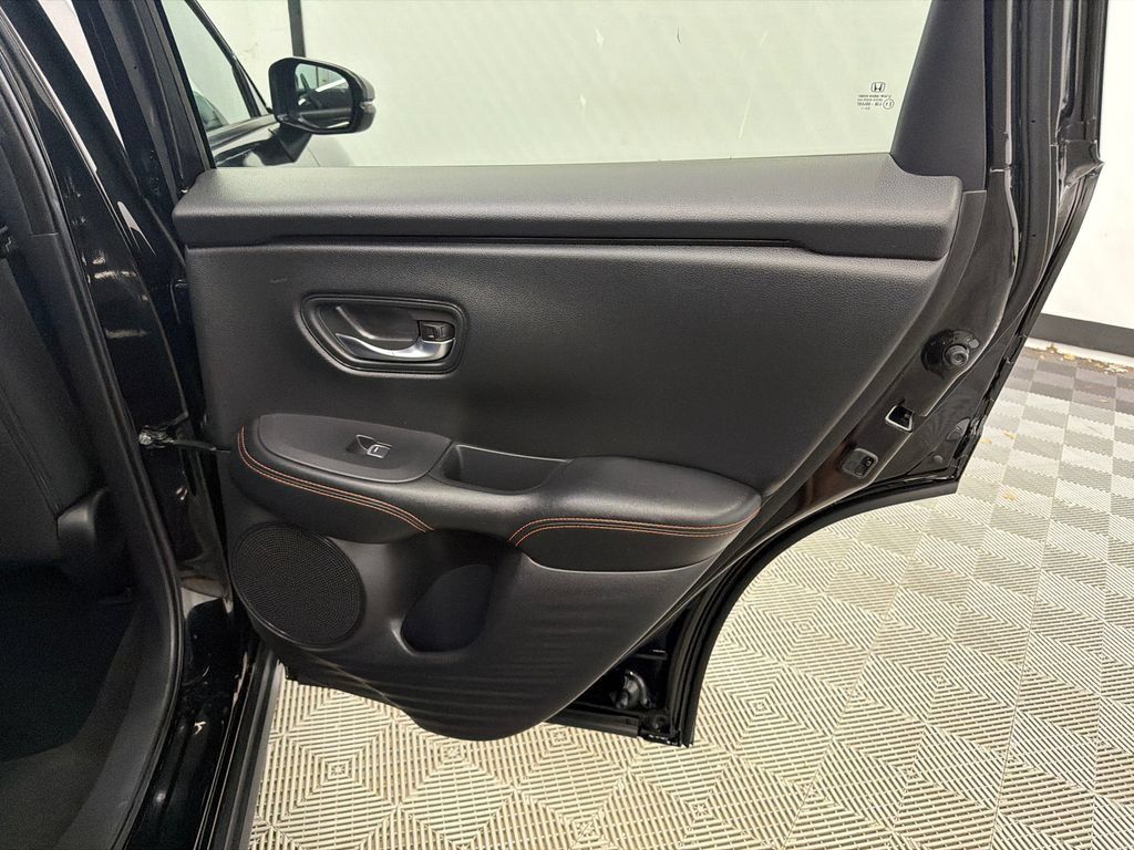 Used 2024 Honda HR-V Sport image 16