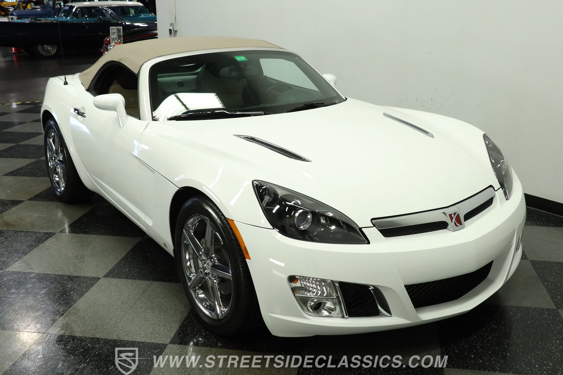 Used 2009 Saturn Sky Red Line RWD image 15