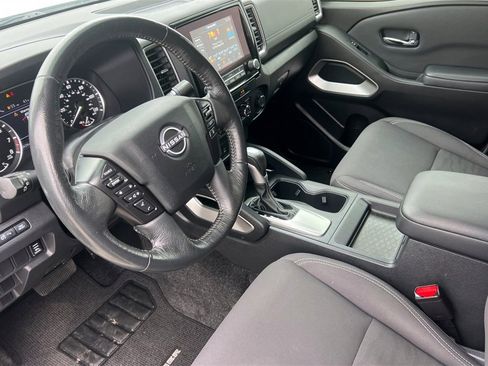 Used 2022 Nissan Frontier SV image 13