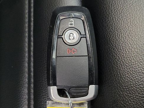 Used 2023 Ford Edge SEL image 32