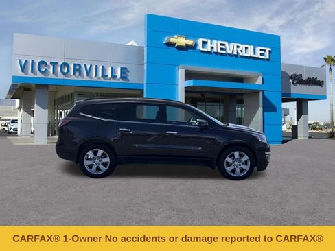 Used 2017 Chevrolet Traverse LT w/ Style and Technology Package AWD/4WD image 4