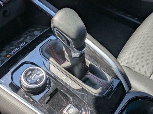 New 2025 Chevrolet Colorado Z71 w/ Midnight Edition image 27