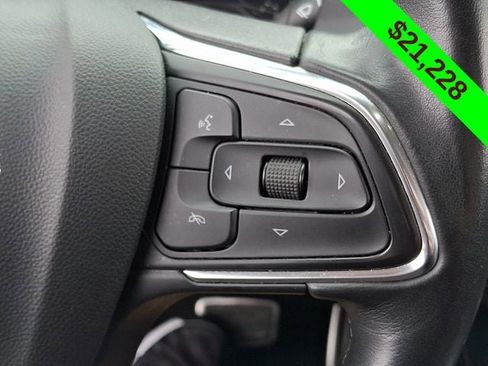 Used 2023 Buick Envision Preferred FWD image 23