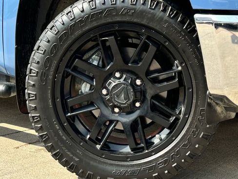 Used 2021 Toyota Tundra SR5 image 10