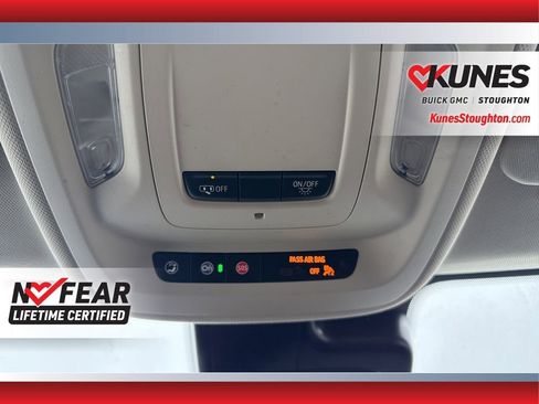 Used 2023 Buick Envision Essence image 31