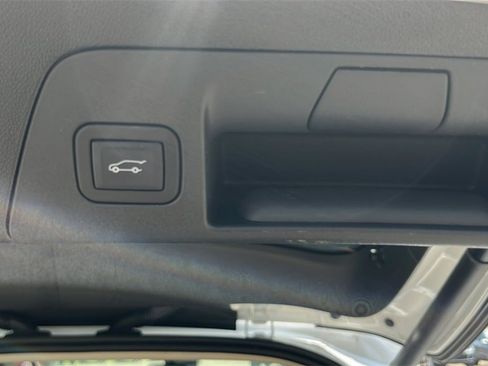 Used 2023 Buick Envision Preferred w/ Sport Touring Package image 41