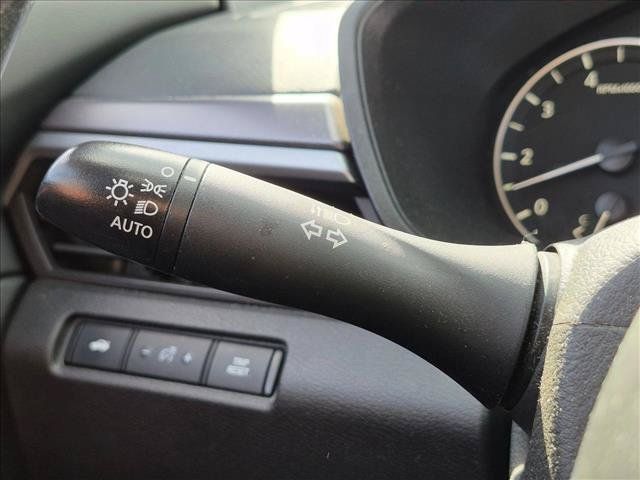 Used 2024 Nissan Altima 2.5 SR FWD image 8