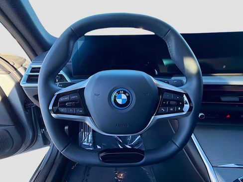 Used 2025 BMW i4 xDrive40i w/ M Sport Package image 38