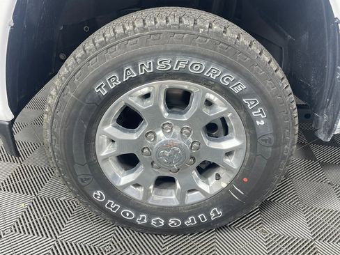 Used 2024 RAM 2500 Laramie image 11
