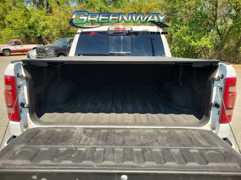 Used 2021 RAM 1500 Limited w/ Body Color Bumper Group AWD/4WD image 7