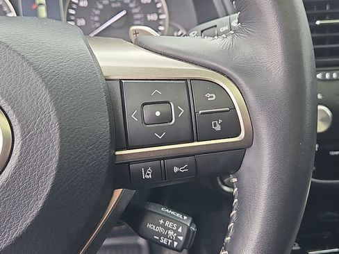 Used 2022 Lexus RX 350L Premium w/ Premium Package image 19