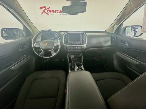 Used 2022 Chevrolet Colorado LT w/ Fleet Safety Package image 10