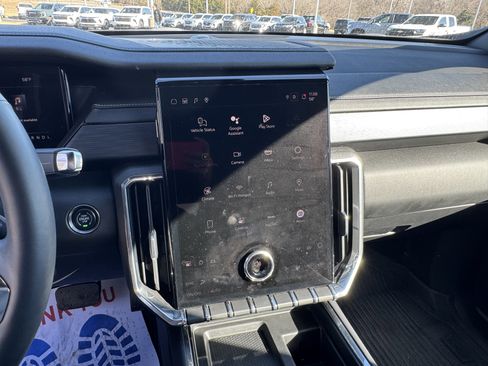 Used 2024 GMC Acadia Elevation w/ Luxury Package image 17