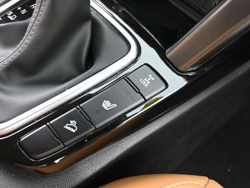 Used 2024 Kia Seltos EX image 19