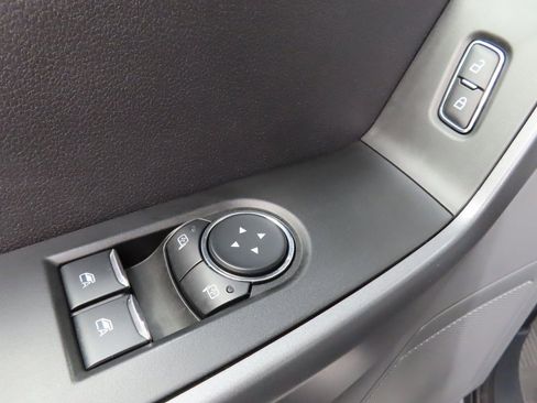 Used 2024 Ford F350 XLT image 58