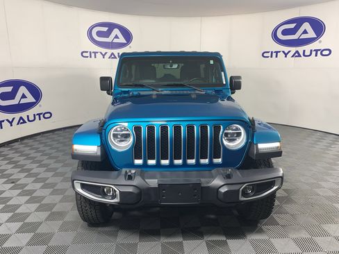 Used 2020 Jeep Wrangler Unlimited Sahara w/ Dual Top Group AWD/4WD image 9