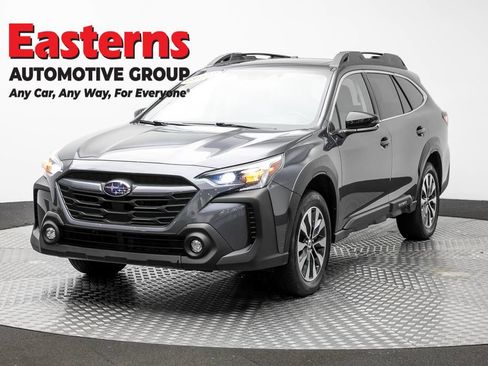 Used 2023 Subaru Outback Limited AWD/4WD image 1