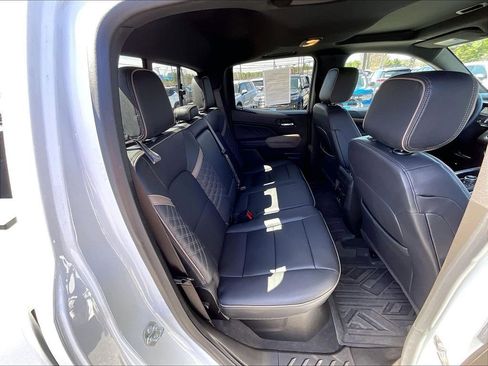 Used 2024 GMC Canyon Denali AWD/4WD image 15