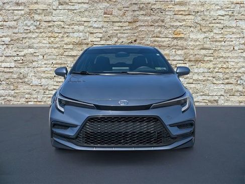Used 2024 Toyota Corolla SE FWD image 3