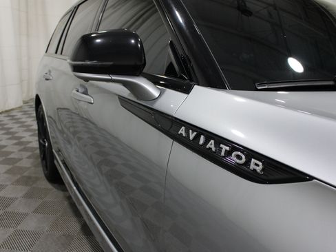 Used 2024 Lincoln Aviator Reserve w/ Equipment Group 201A AWD/4WD image 31