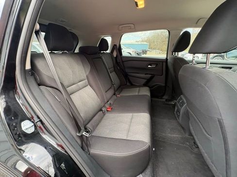 Used 2025 Nissan Rogue SV image 20