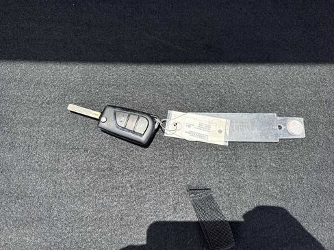 Used 2024 Toyota RAV4 LE FWD image 32
