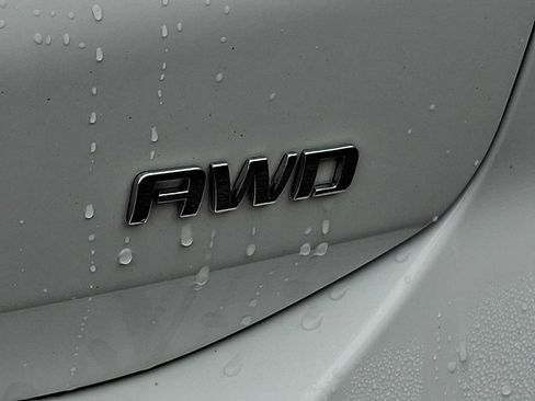 Used 2023 Chevrolet Equinox LS AWD/4WD image 27