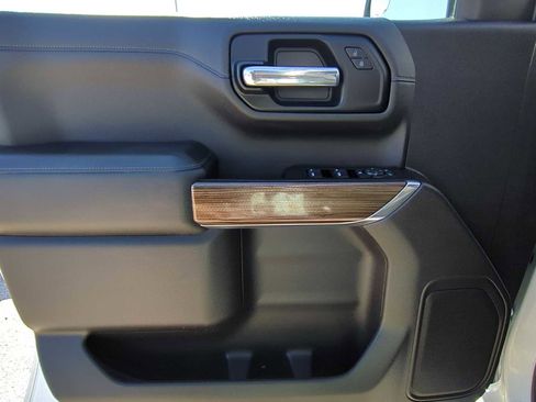 Used 2020 Chevrolet Silverado 1500 LT w/ All-Star Edition image 10