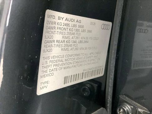 Certified 2025 Audi Q5 Premium Plus w/ Premium Plus AWD/4WD image 32