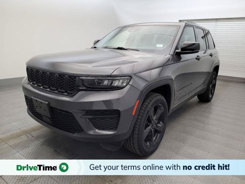 Used 2023 Jeep Grand Cherokee Altitude AWD/4WD image 1