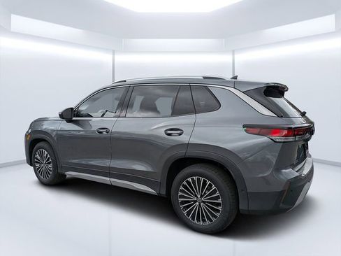 New 2026 Volkswagen Tiguan S FWD image 5