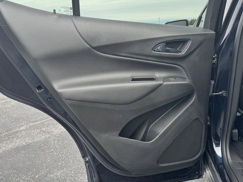 Used 2021 Chevrolet Equinox LT image 21