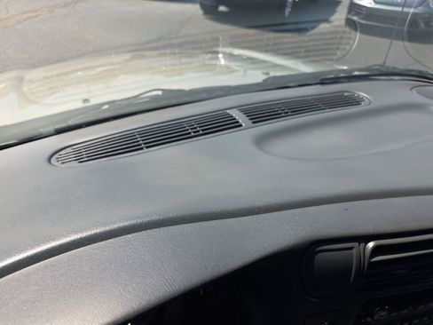 Used 2003 GMC Sonoma SLS RWD image 27