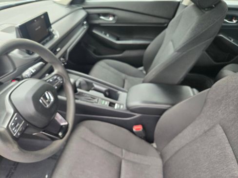 Certified 2023 Honda Accord EX image 20