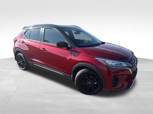 Certified 2024 Nissan Kicks SR w/ SR Premium Package FWD image 1