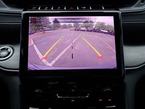 Used 2023 Jeep Grand Cherokee Limited AWD/4WD image 20