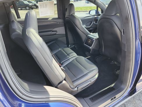 Used 2023 Tesla Model X AWD/4WD image 20