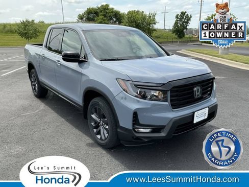 Used 2023 Honda Ridgeline Sport image 1