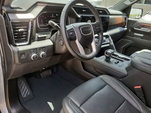 Certified 2023 GMC Sierra 1500 Denali w/ Technology Package AWD/4WD image 10