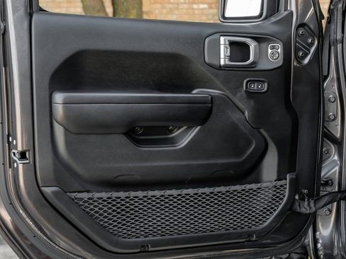 Used 2021 Jeep Wrangler Unlimited Willys image 55